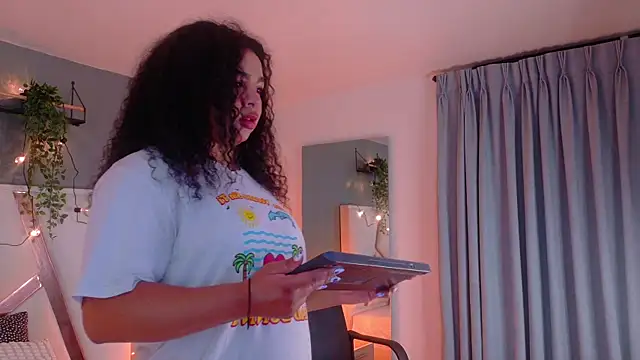 memphiswilliam online show from October 4, 2025, 2:46 am