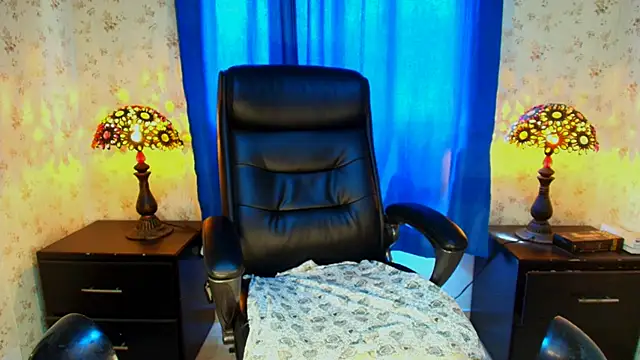 jewellzafiro online show from October 16, 2025, 3:31 pm