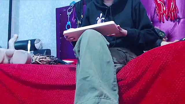 AyshaScott online show from February 18, 2026, 12:56 pm