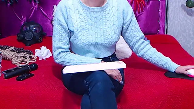 AyshaScott online show from March 3, 2025, 12:17 pm