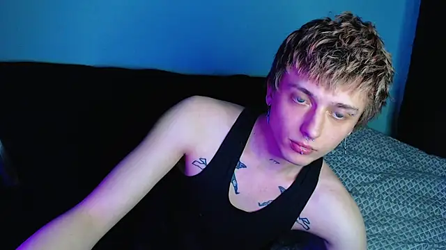 axxxturel online show from February 14, 2025, 7:33 pm