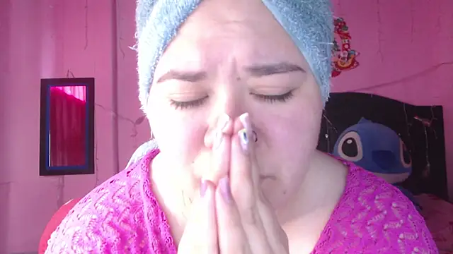 Snapshot of NikkiRous_ chatting on October 6, 2025, 12:39 pm NikkiRous  online show from October 6, 2025, 12:39 pm