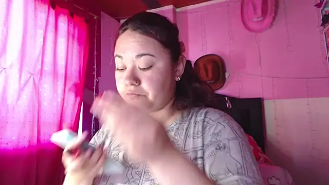 NikkiRous  online show from February 9, 2026, 1:20 pm