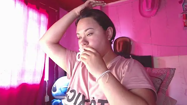 NikkiRous  online show from March 30, 2026, 2:18 pm