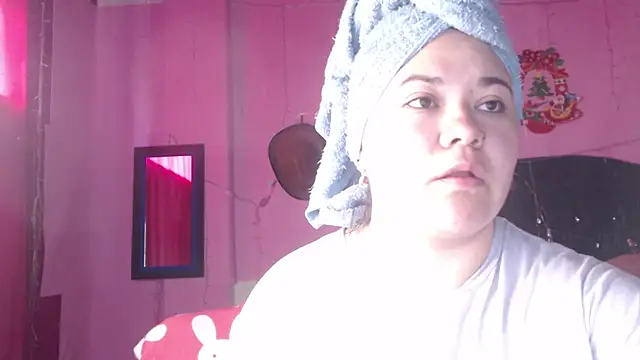 Snapshot of NikkiRous_ chatting on October 28, 2025, 1:10 pm NikkiRous  online show from October 28, 2025, 1:10 pm