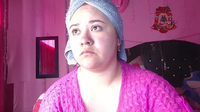 Snapshot of NikkiRous_ chatting on October 31, 2025, 12:57 pm NikkiRous  online show from October 31, 2025, 12:57 pm