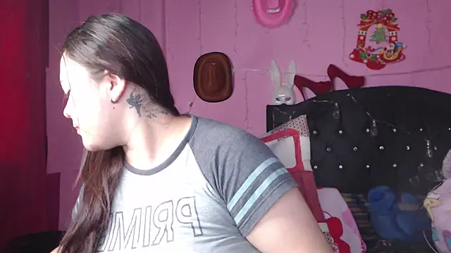 NikkiRous  online show from February 25, 2025, 12:49 pm