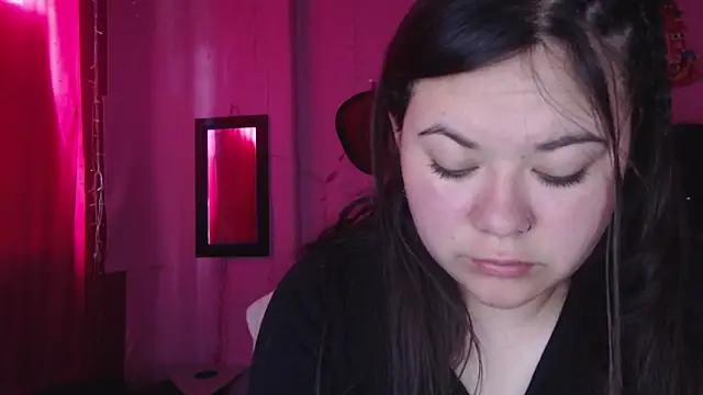 Snapshot of NikkiRous_ chatting on October 2, 2025, 2:31 pm NikkiRous  online show from October 2, 2025, 2:31 pm