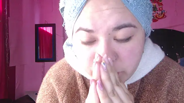 Snapshot of NikkiRous_ chatting on October 25, 2025, 12:39 pm NikkiRous  online show from October 25, 2025, 12:39 pm