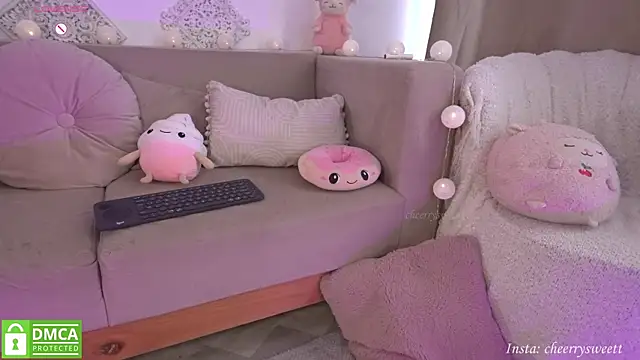 Snapshot of Cheerrysweett chatting on October 30, 2025, 9:44 pm Cheerrysweett online show from October 30, 2025, 9:44 pm