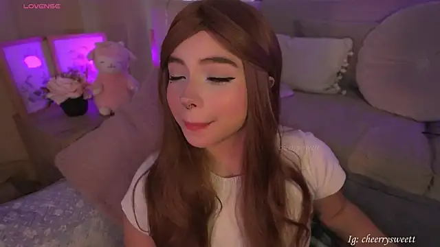 Cheerrysweett online show from March 26, 2026, 7:45 pm