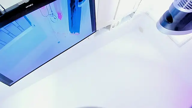 Emily Gil1 online show from February 7, 2025, 7:49 pm