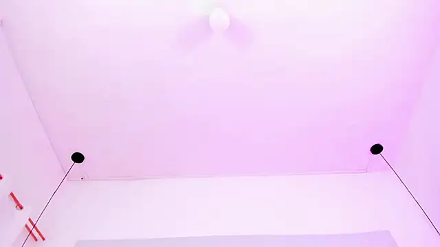 Emily Gil1 online show from February 12, 2025, 1:48 pm