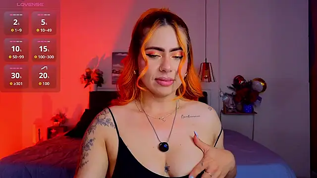 Snapshot of Dulce_charlottee chatting on September 22, 2025, 7:42 pm Dulce charlottee online show from September 22, 2025, 7:42 pm