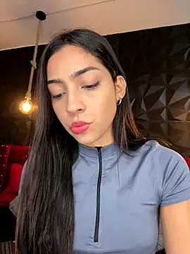 Snapshot of Ema_azel chatting on September 17, 2025, 1:57 pm Ema azel online show from September 17, 2025, 1:57 pm