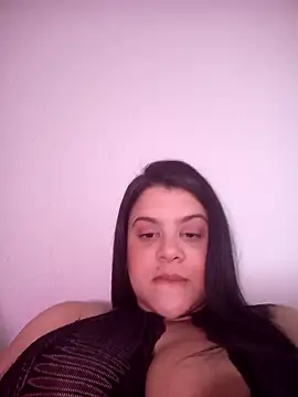 Snapshot of LUAHOT_ chatting on July 9, 2026, 5:19 am LUAHOT online show from July 9, 2026, 5:19 am