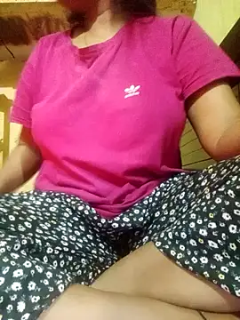 Im Cute online show from January 6, 2025, 5:06 pm