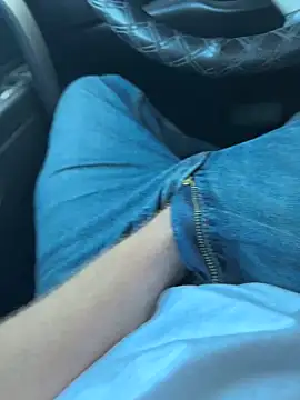 BIGWHITECOCKDOC36 online show from October 9, 2025, 4:18 pm