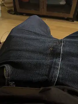 BIGWHITECOCKDOC36 online show from October 20, 2025, 9:21 am