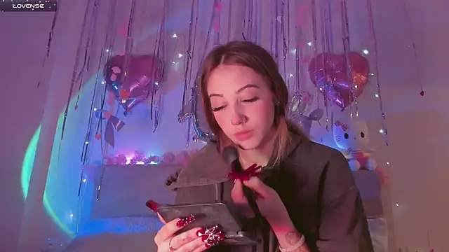 MelodyElf online show from February 25, 2025, 4:57 pm