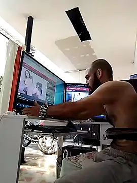 toro franco online show from December 4, 2024, 3:59 pm