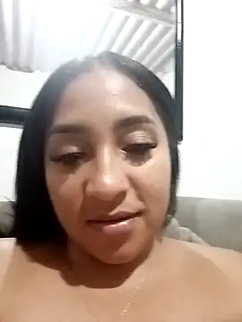 KateVenegas online show from January 30, 2025, 7:18 am