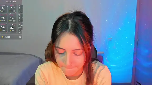 Snapshot of annie_mora chatting on September 24, 2025, 2:51 am annie mora online show from September 24, 2025, 2:51 am