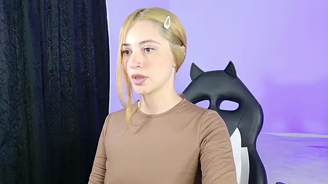 annie mora online show from April 21, 2026, 10:38 pm