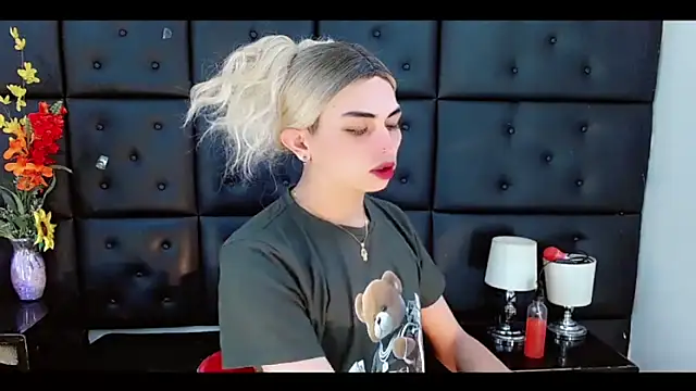 Daniela Pink  online show from February 26, 2026, 6:52 pm