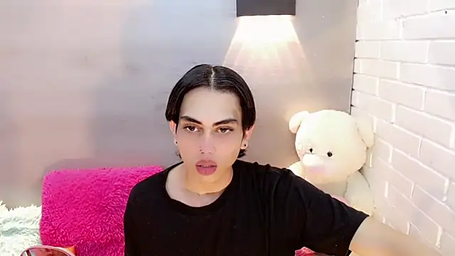 Snapshot of Daniela_Pink_ chatting on October 7, 2025, 7:59 pm Daniela Pink  online show from October 7, 2025, 7:59 pm