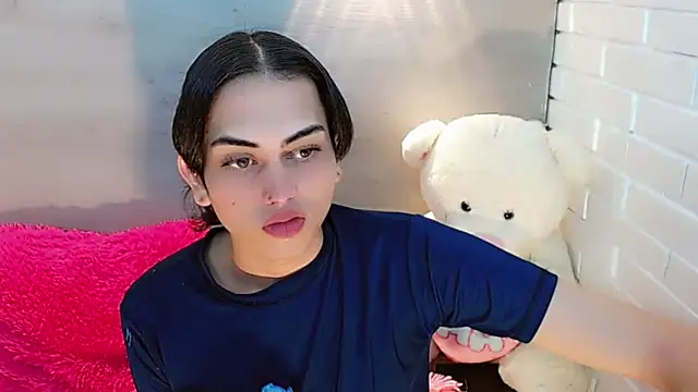 Snapshot of Daniela_Pink_ chatting on October 16, 2025, 7:55 pm Daniela Pink  online show from October 16, 2025, 7:55 pm