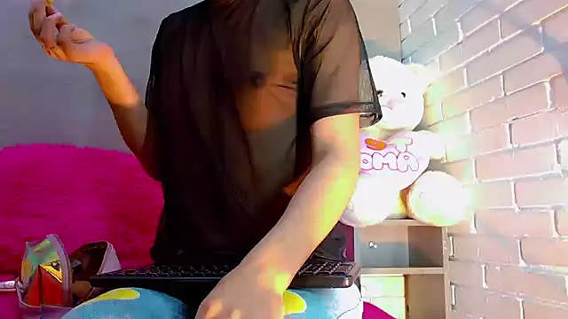 Snapshot of Daniela_Pink_ chatting on October 8, 2025, 7:58 pm Daniela Pink  online show from October 8, 2025, 7:58 pm