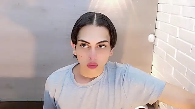 Snapshot of Daniela_Pink_ chatting on October 14, 2025, 7:36 pm Daniela Pink  online show from October 14, 2025, 7:36 pm