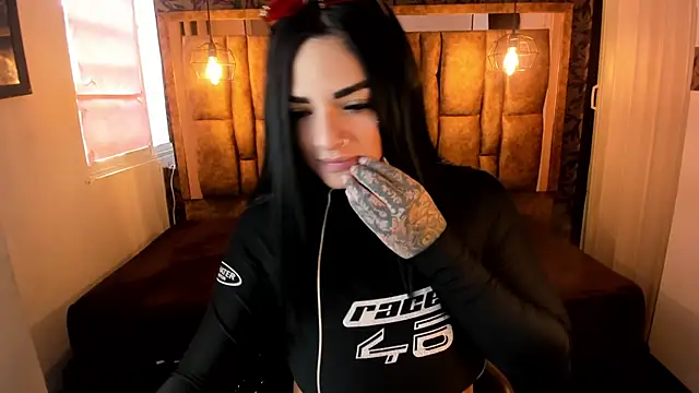 Snapshot of Anhell7_x chatting on October 6, 2025, 7:58 pm Anhell7 x online show from October 6, 2025, 7:58 pm