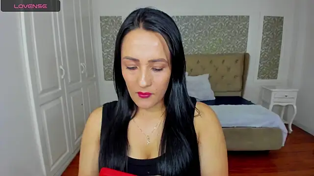 KimWessel  online show from March 31, 2026, 8:44 pm