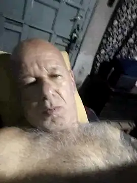 FabiQuilmes online show from March 3, 2025, 11:56 pm