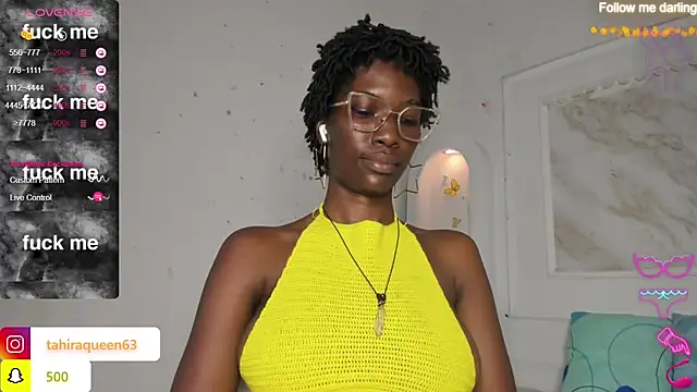 Snapshot of Tahira_21_ chatting on March 12, 2025, 11:22 pm Tahira 21 online show from March 12, 2025, 11:22 pm
