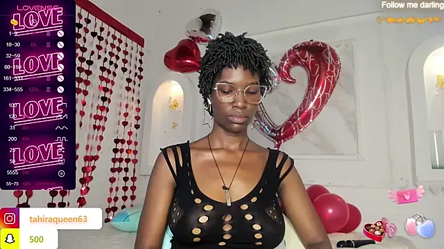 Snapshot of Tahira_21_ chatting on February 12, 2025, 9:43 pm Tahira 21 online show from February 12, 2025, 9:43 pm