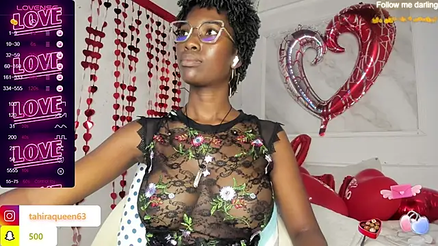Snapshot of Tahira_21_ chatting on February 14, 2025, 10:36 pm Tahira 21 online show from February 14, 2025, 10:36 pm
