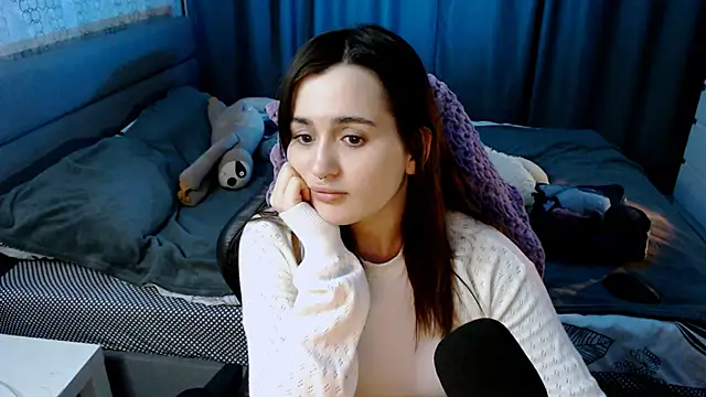 Snapshot of KiraYammy chatting on February 6, 2025, 12:43 am KiraYammy online show from February 6, 2025, 12:43 am