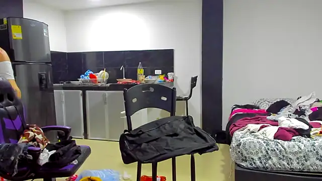 barbara anal squirt  online show from March 11, 2025, 4:07 pm