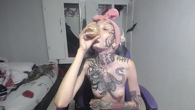 barbara anal squirt  online show from October 26, 2025, 3:29 am