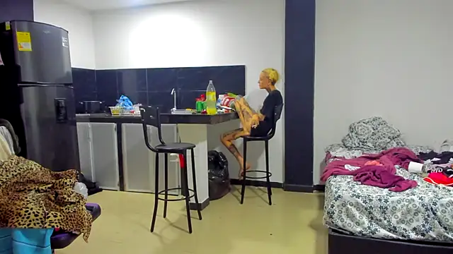 barbara anal squirt  online show from March 13, 2025, 12:02 pm