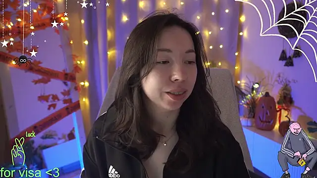 Sarah Son online show from October 30, 2025, 5:50 am