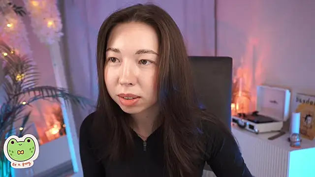 Sarah Son online show from February 28, 2025, 5:59 am