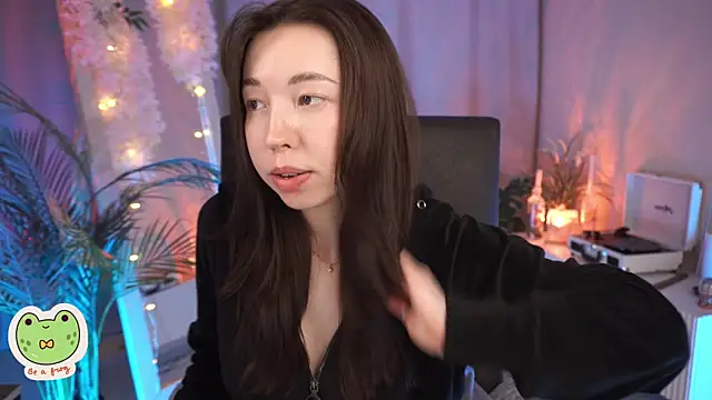 Sarah Son online show from February 28, 2025, 9:04 am