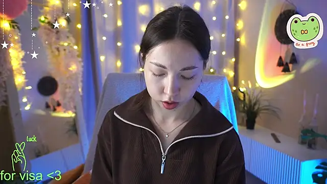 Sarah Son online show from October 19, 2025, 5:43 am