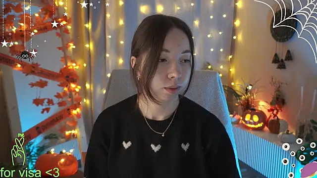 Sarah Son online show from October 28, 2025, 5:29 am