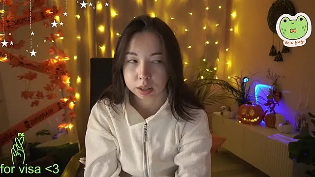 Sarah Son online show from October 21, 2025, 6:02 am