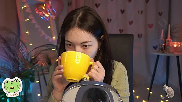 Sarah Son online show from February 18, 2025, 5:31 am